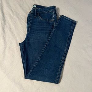 Madewell Dark Wash 10in High Rise Skinny Jean in 29 Tall